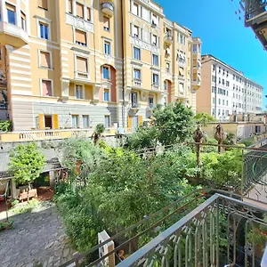 L'alcova B&b, A Due Passi Dal Centro Genova